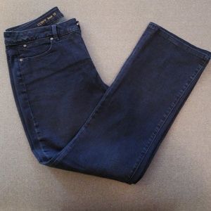 Curvy, boot cut jeans
